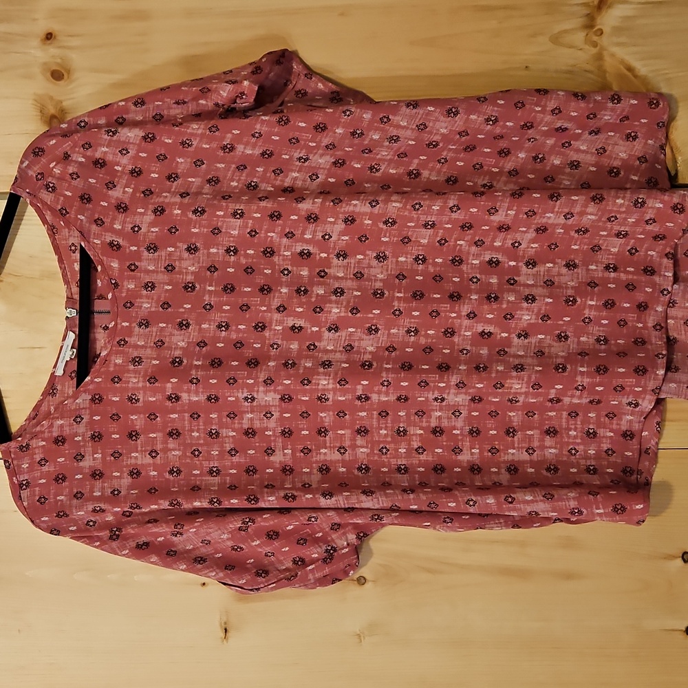 Maurices 2X Pink Printed Blouse with Zipper Back EUC - Picture 1 of 6